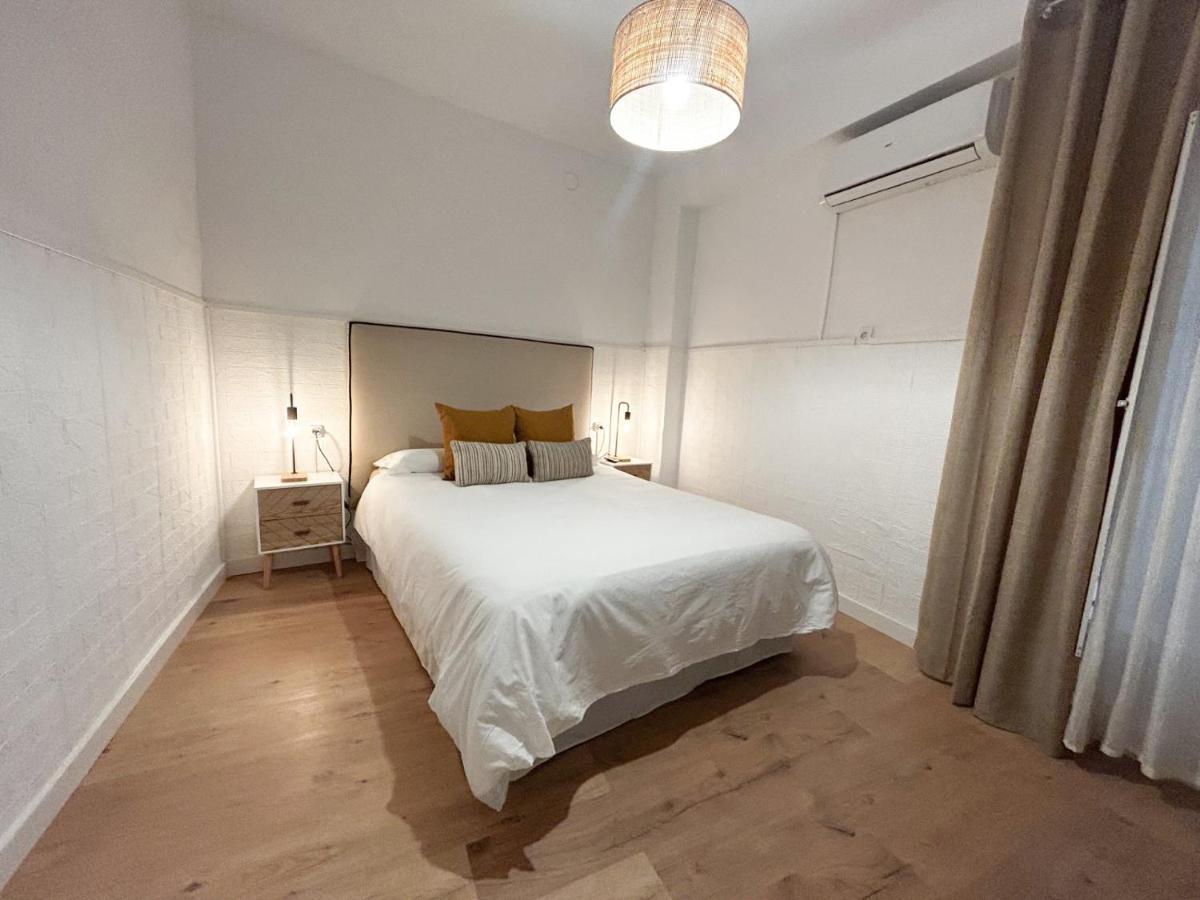 Apartamento Plaza Castilleja de la Cuesta Bagian luar foto